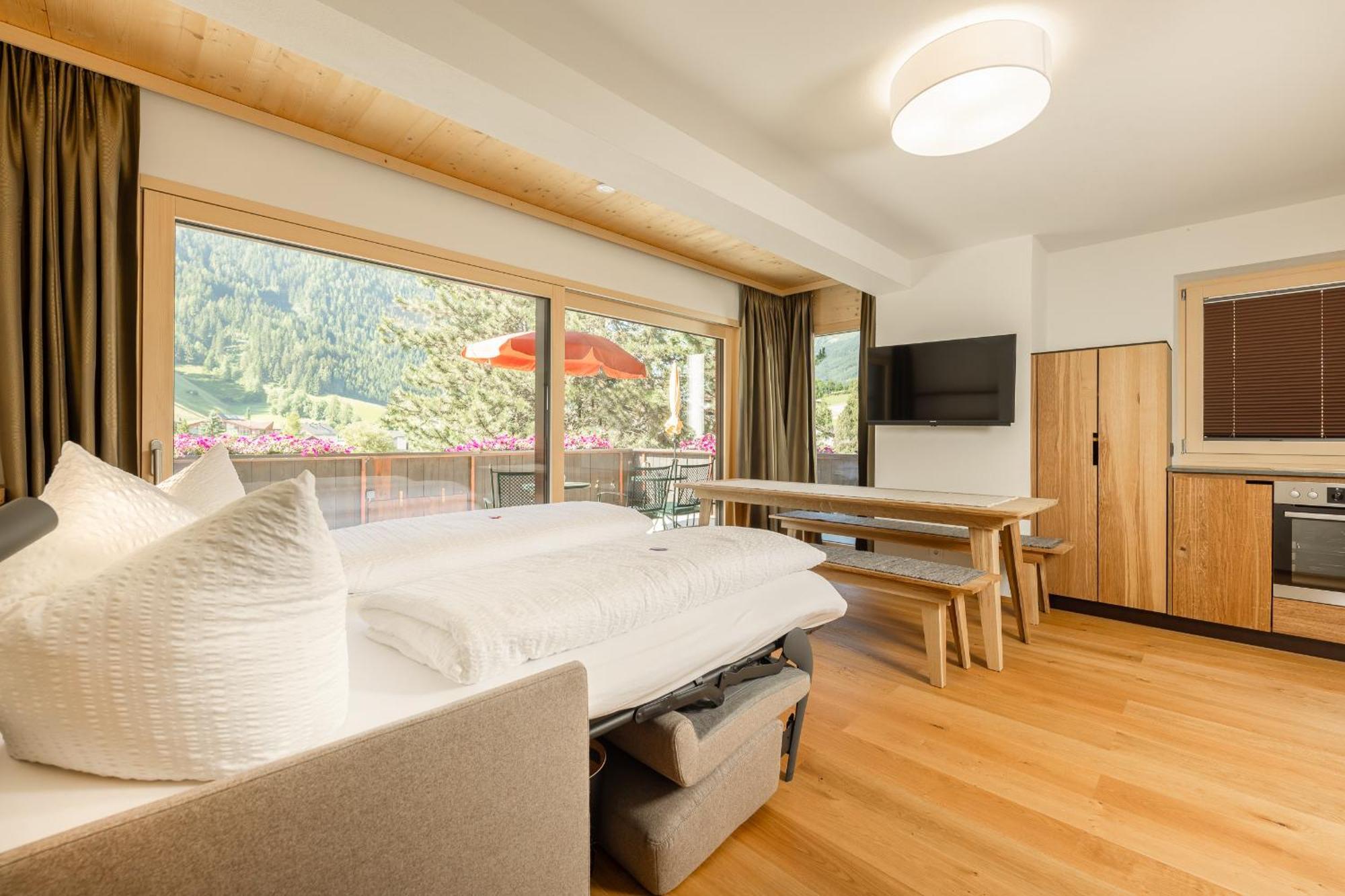 Pension Gulla - Ferienhaus Appartements B&B Нойштифт-им-Штубайталь Экстерьер фото