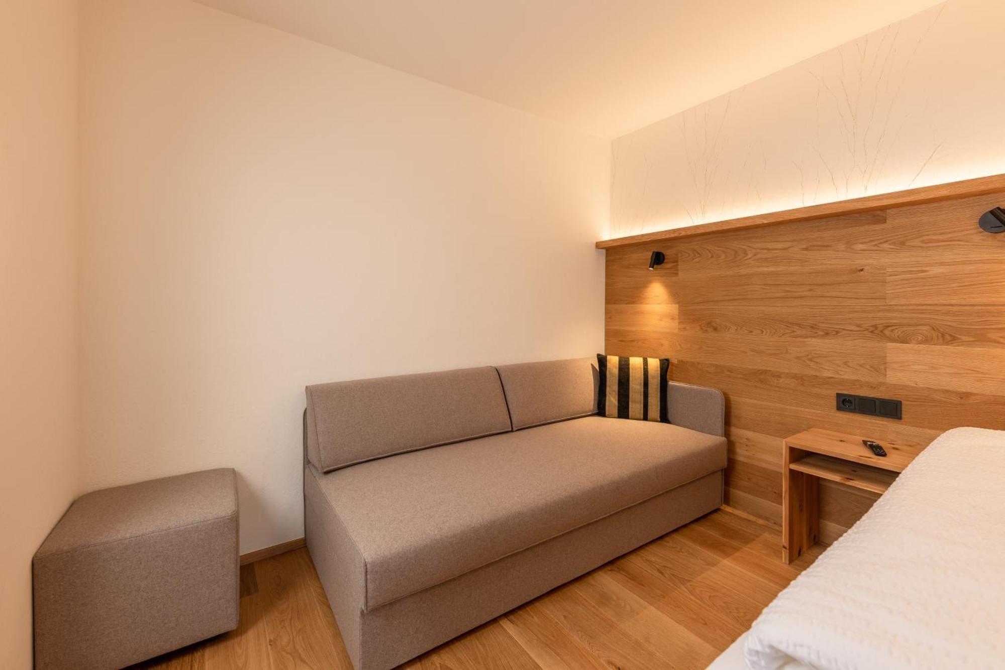 Pension Gulla - Ferienhaus Appartements B&B Нойштифт-им-Штубайталь Экстерьер фото